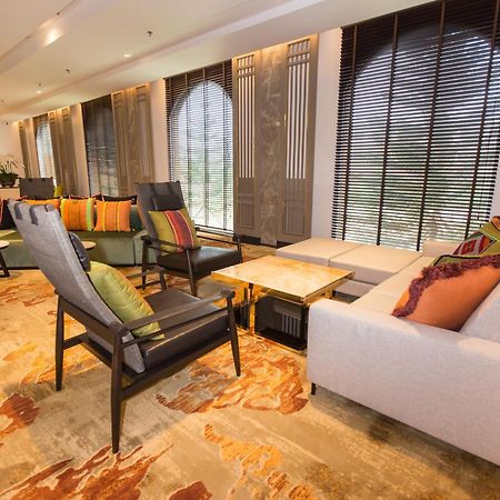 The Heritage Chiang Rai Hotel And Convention Екстер'єр фото The lounge at the airport