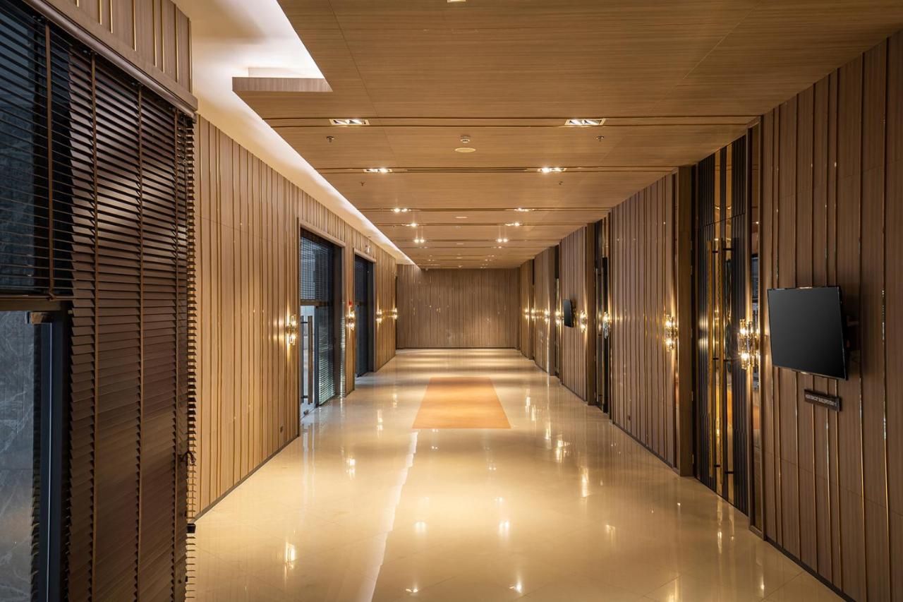 The Heritage Chiang Rai Hotel And Convention Екстер'єр фото The interior of the hotel