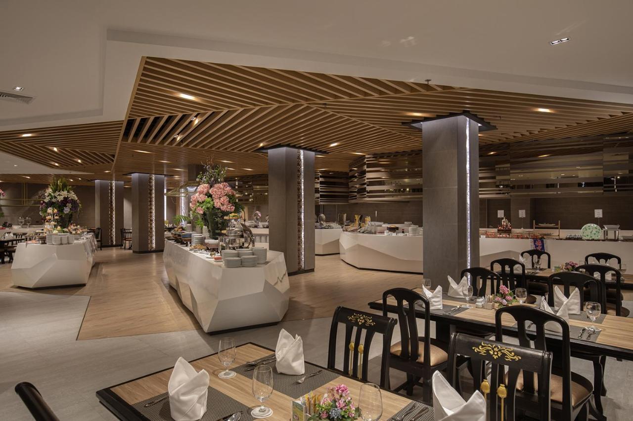 The Heritage Chiang Rai Hotel And Convention Екстер'єр фото The restaurant