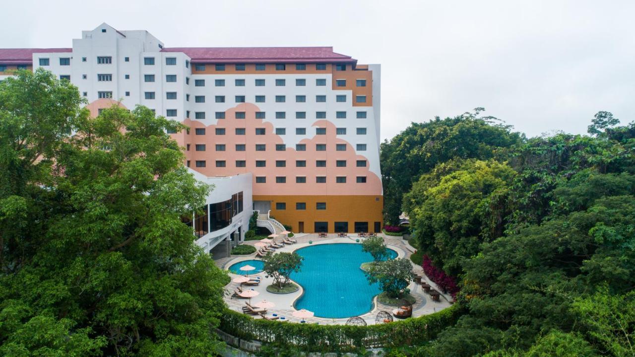 The Heritage Chiang Rai Hotel And Convention Екстер'єр фото The Royal